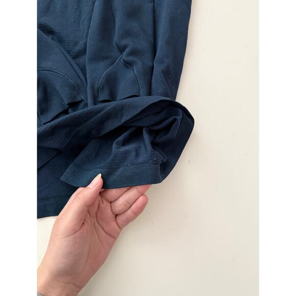 Lululemon navy long sleeve swiftly tech full length - size 8 - Picture 4 of 6